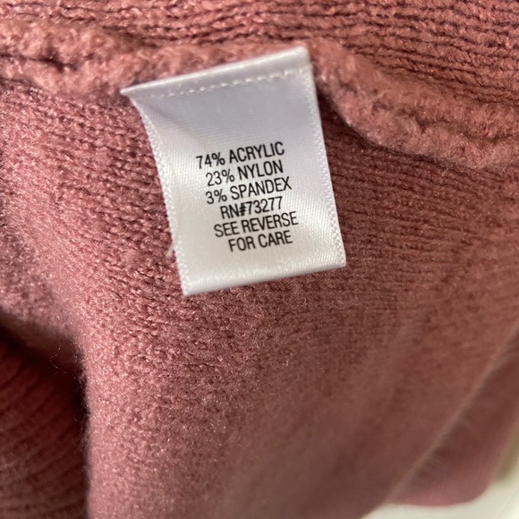 Croft & Barrow Pink Crew Neck Cable Knit Sweater - Picture 2 of 4